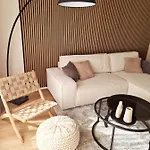 Staytona With Ac & Balcony, Wifi & Workspace Near Frankfurt Apartment *