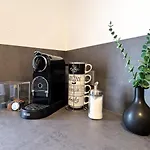 Staytona With Ac & Balcony, Wifi & Workspace Near Frankfurt Apartment Erlensee