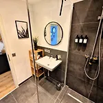 Staytona With Ac & Balcony, Wifi & Workspace Near Frankfurt Erlensee