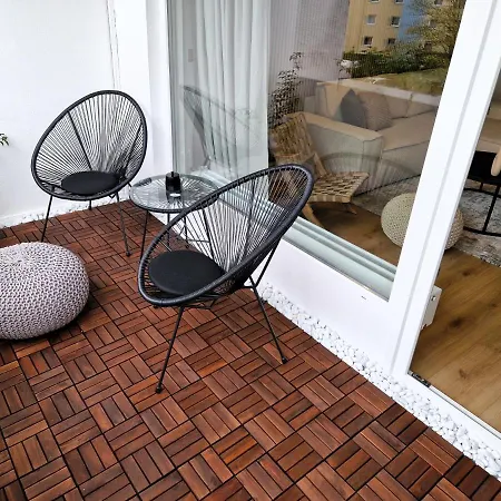 아파트 Staytona Apt With Ac & Balcony, Wifi & Workspace Near Frankfurt 에얼렌지